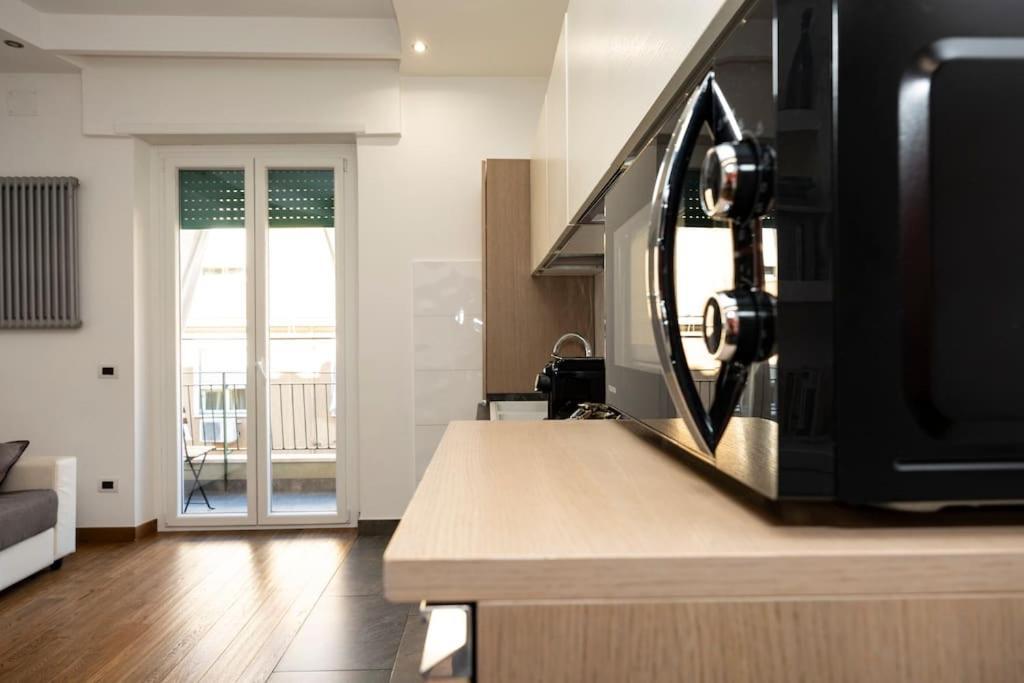 Stylish Apartment Rome Air Conditionig Wifi Tv 50 Metro 4 Minutes Away Exterior foto